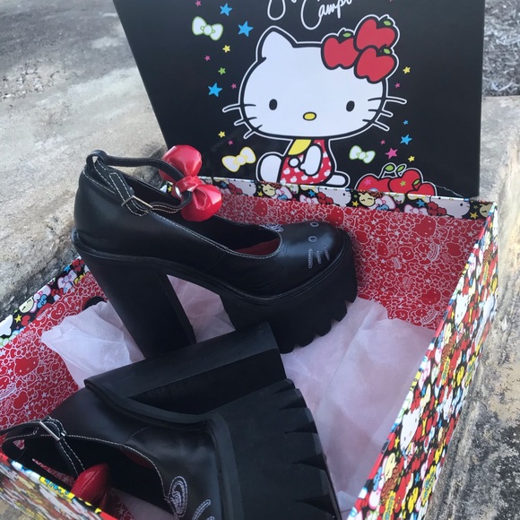 Limited edition Jeffery Campbell Hk scully - Picture 1 of 3